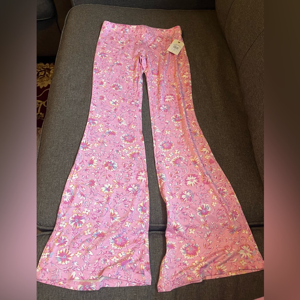 Billabong size 8 little girls flare pants . New with tags